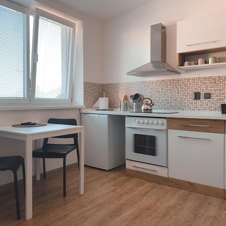 Nizbor Restaurace Hotel Praha מראה חיצוני תמונה