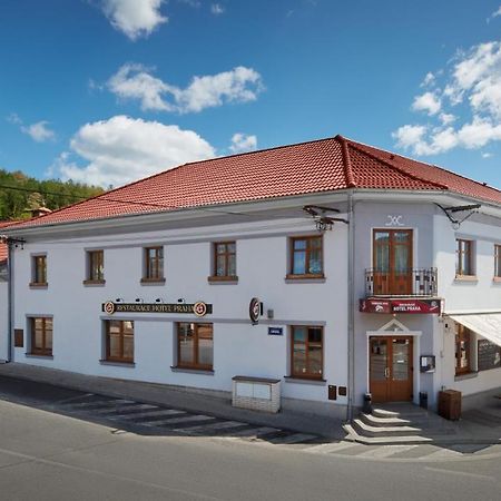 Nizbor Restaurace Hotel Praha מראה חיצוני תמונה