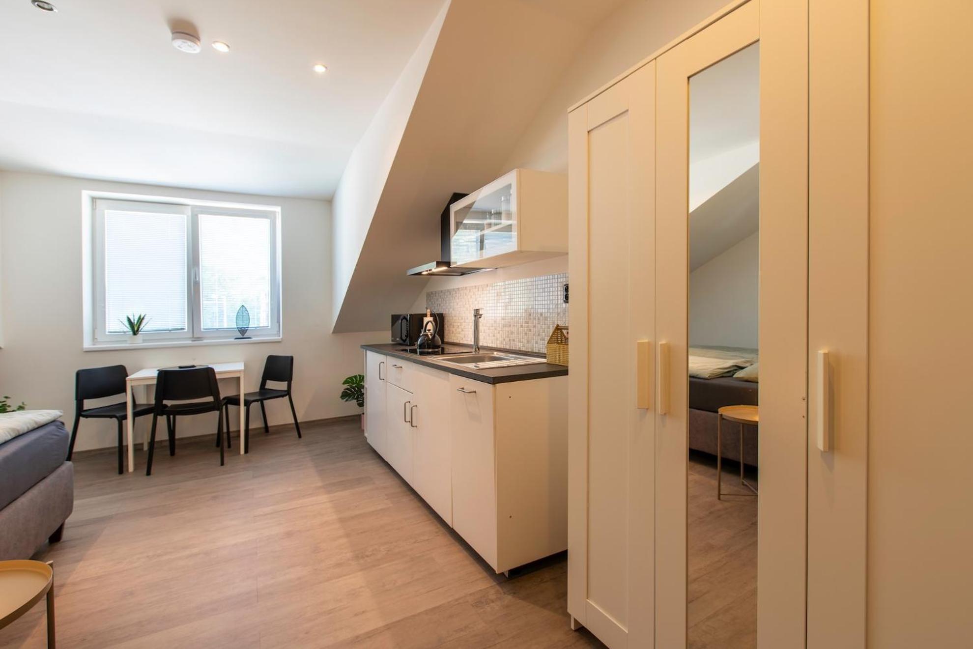 Nizbor Restaurace Hotel Praha מראה חיצוני תמונה