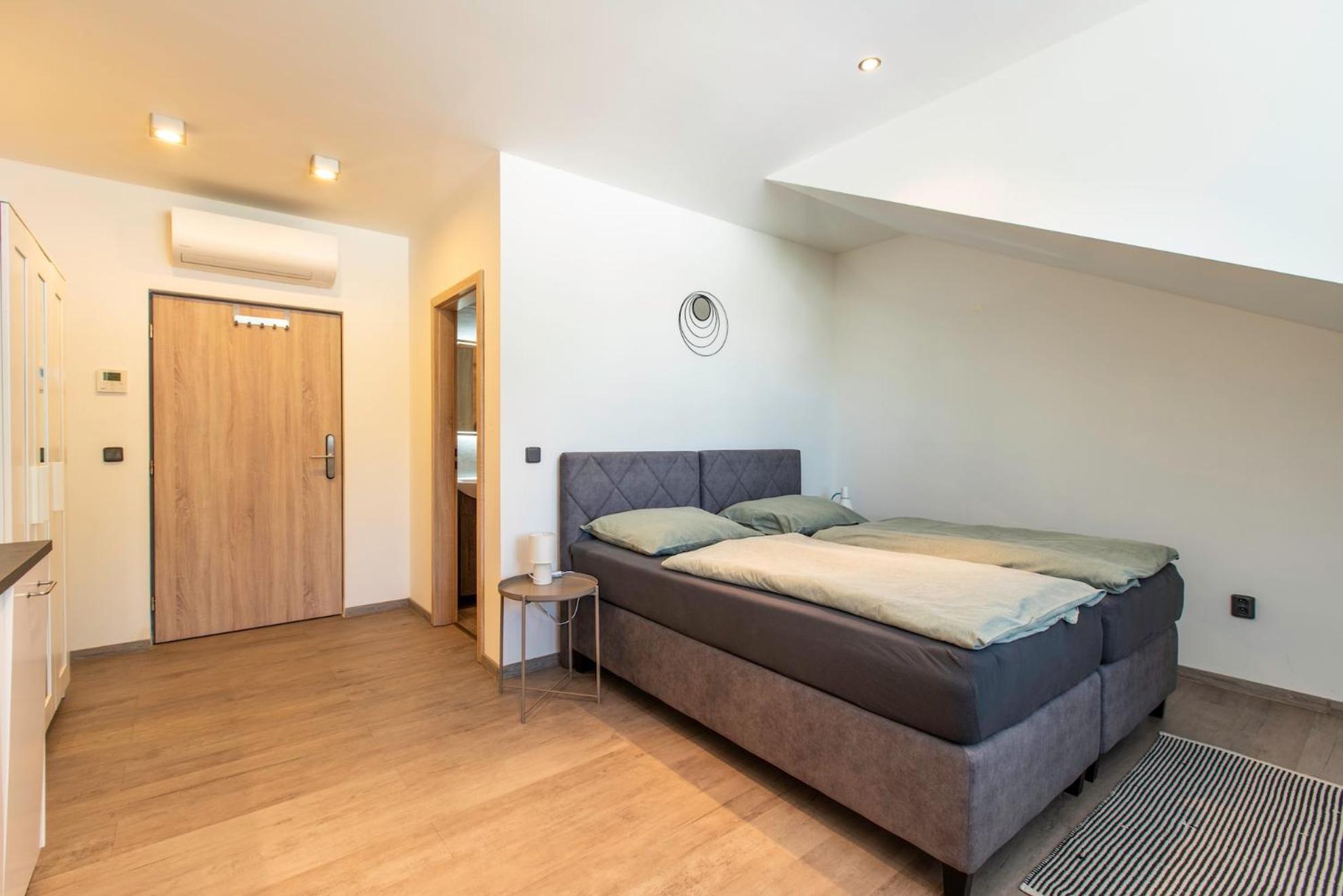 Nizbor Restaurace Hotel Praha מראה חיצוני תמונה