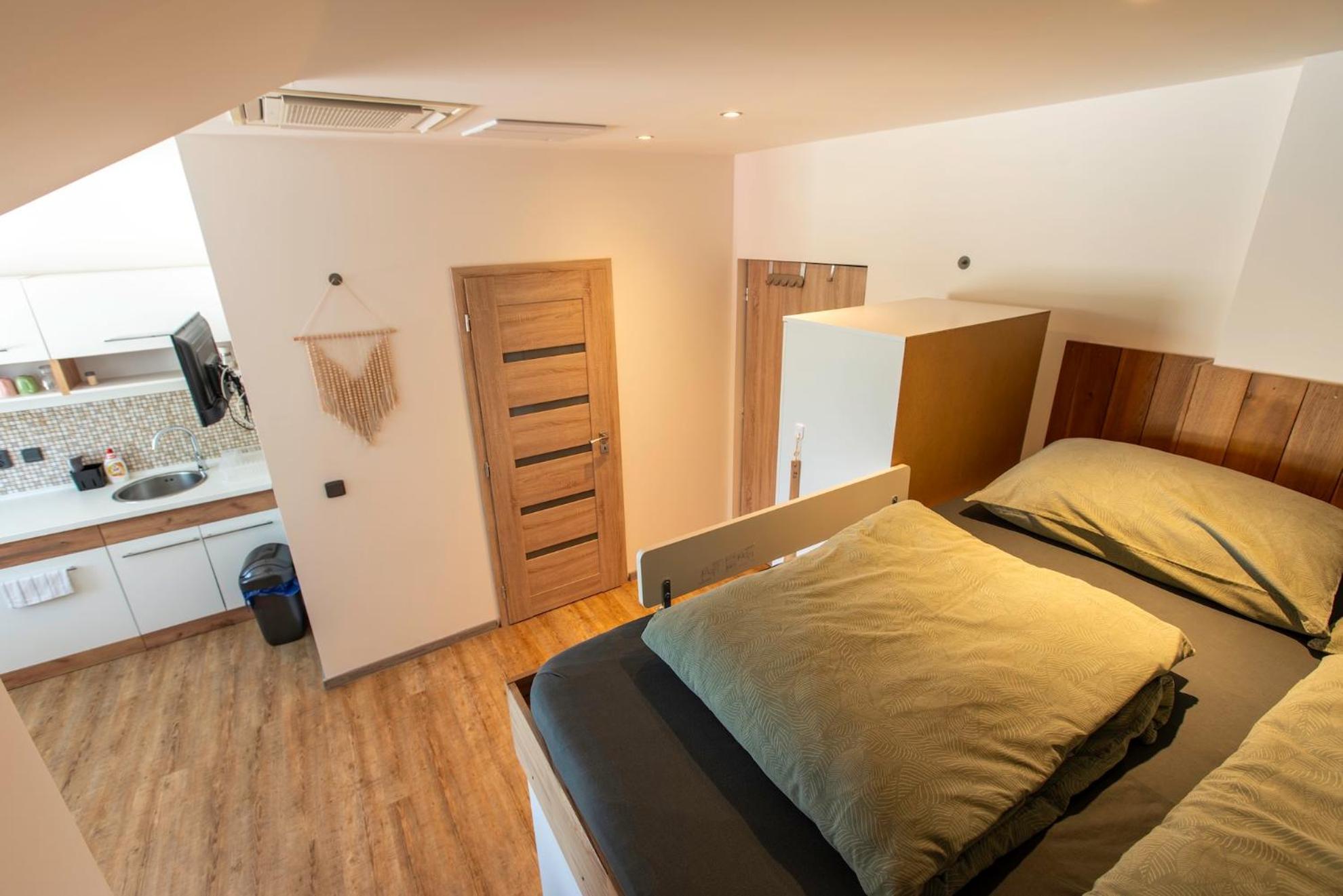 Nizbor Restaurace Hotel Praha מראה חיצוני תמונה